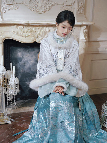 Ming Dynasty Hanfu Set with Jacket & Ocean Blue Mamian Skirt for Women | Zhaojun 昭君