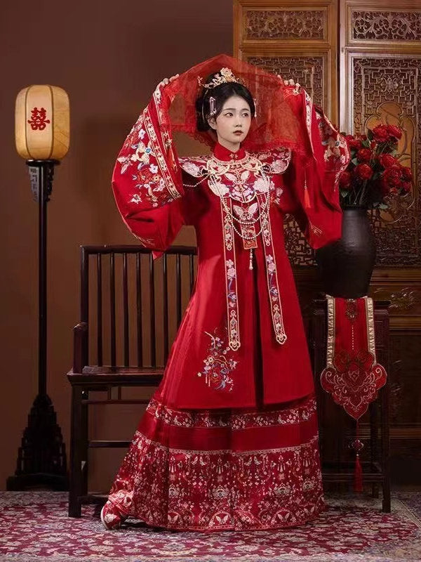 Ming Dynasty Floral Bridal Hanfu Set with Cloud Collar | Qixi 七夕