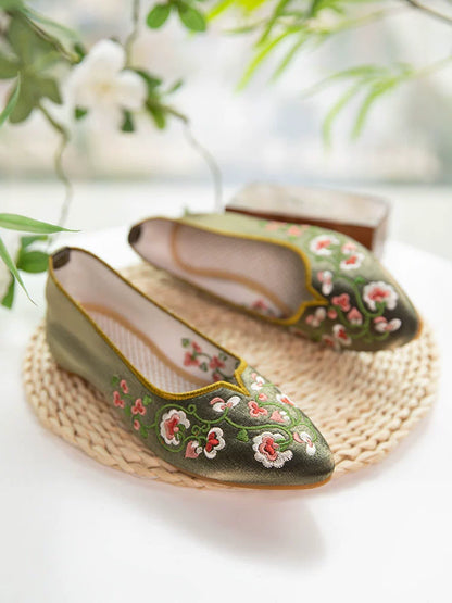 Esme - Floral Embroidered Cheongsam Shoes