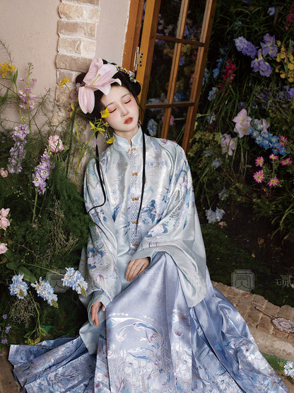 Ming Dynasty Golden Moonlight Pipa Sleeve Top & Mamianqun | Music under the Moon 月下弦音