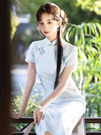 Short Sleeve Butterflies Midi Cheongsam | Lilac
