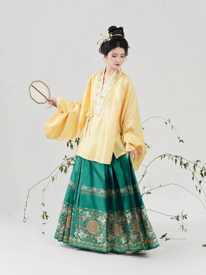 Ming Dynasty Modern Hanfu Mamianqun Outfit - Lucky Rabbit 兔个吉利
