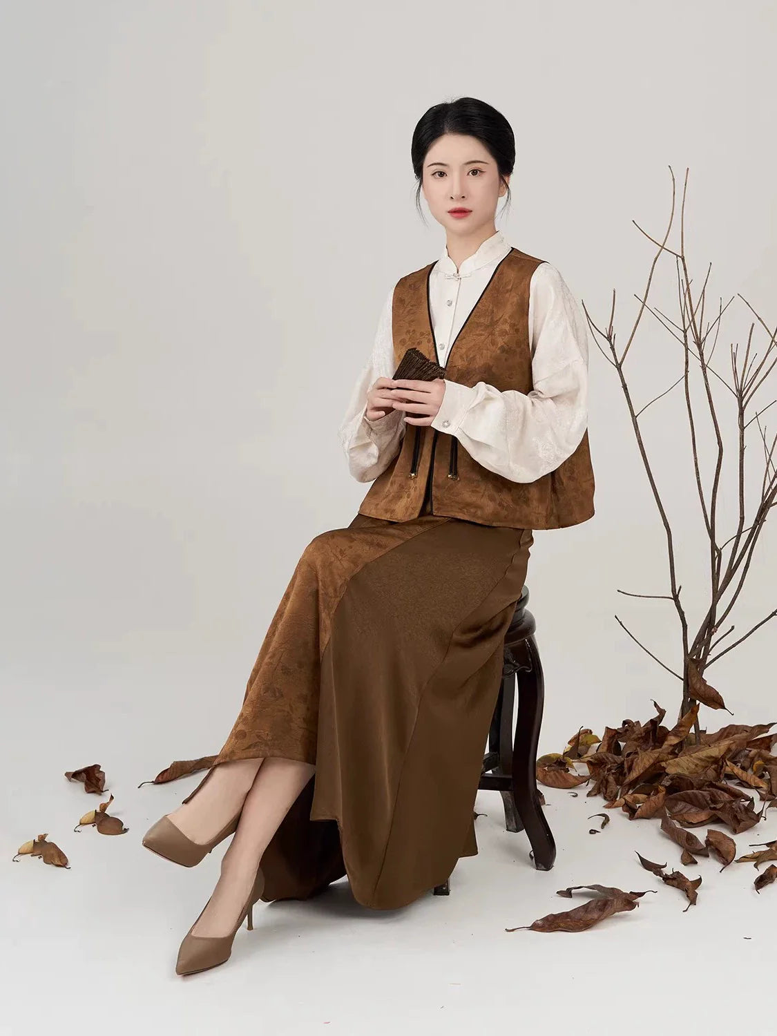New Chinese Style Women Pipa Sleeve Shirt, Vest & Skirt Modern Hanfu Set - Liushu 琉珠 (Preorder)