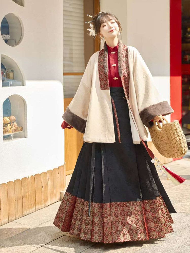 Ming Dynasty Cross Collar Jacket and Mamianqun - Watching the Years 守岁
