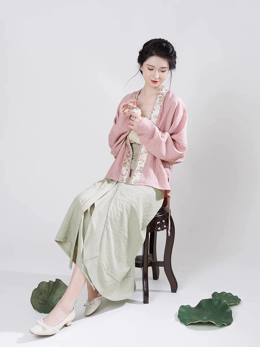 Song Dynasty Modern Hanfu Set with Winged Sleeve Top and Spiral Skirt - Autumn Lotus 秋荷 (Preorder)