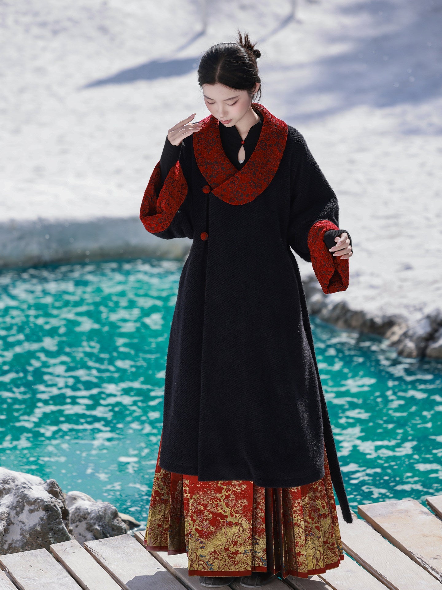 Tang Dynasty Modern Hanfu Round Collar Jacket for Autumn and Winter - Gryffindor 格兰芬多 (Preorder)
