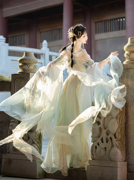 Wei Jin Dynasty Qiyao Ruqun Hanfu | Beads with Tears 珠有泪