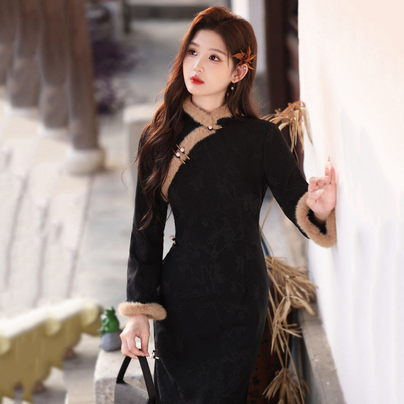 Long Sleeve Fur Trim Midi Qipao | Denise