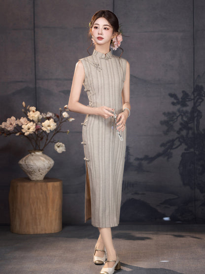 Short Sleeve Vertical Stripes Midi Cheongsam | Wenyi