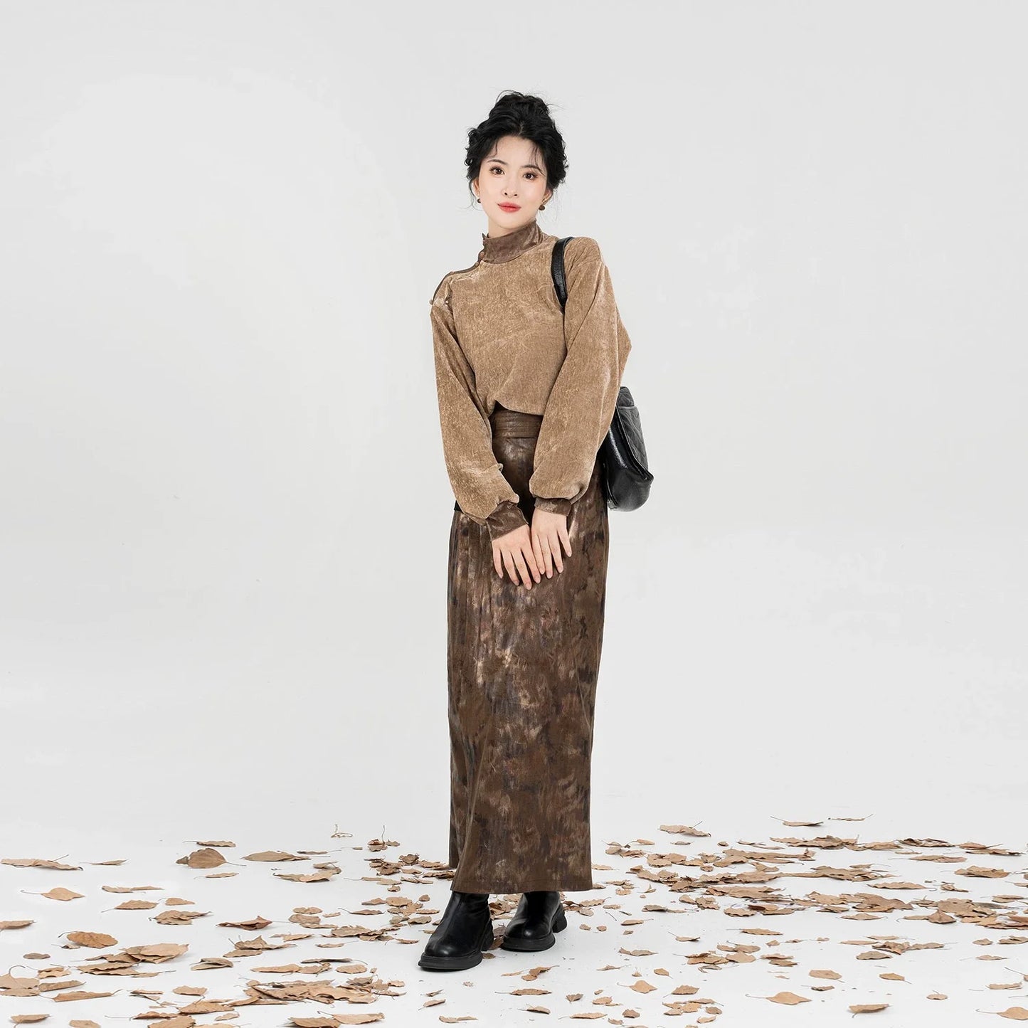 New Chinese Style Women Embroidered Velvet High-Neck Top & Spiral Skirt - Twilight 暮也 (Preorder)