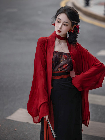 Song Dynasty Modern Hanfu Winged Sleeve Top and Spiral Skirt - Rose Whispers 玫瑰夜语 (Preorder)