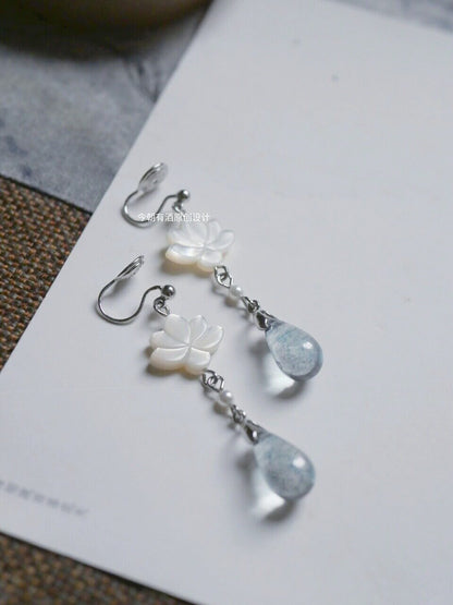 Clear Hibiscus Earrings | Hanfu Jewelry