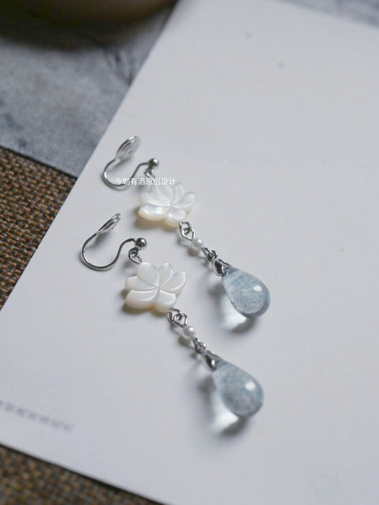Clear Hibiscus Earrings | Hanfu Jewelry