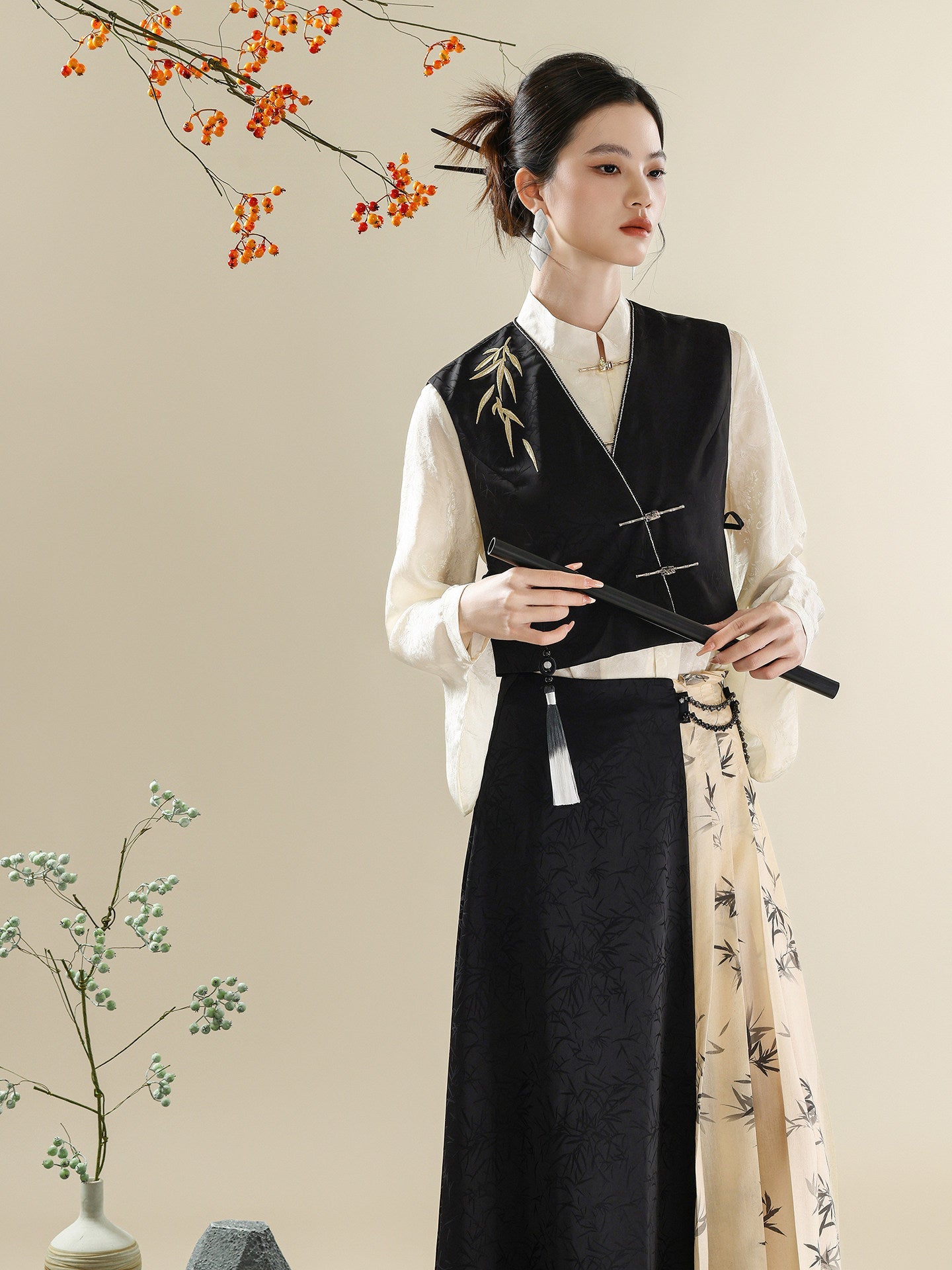 Ink Bamboo Embroidered New Chinese Style Vest & Contrast Long Skirt Set