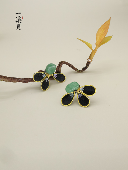 Lacquer and Jade Velvet Flower Stud Earrings | Qipao Jewelry
