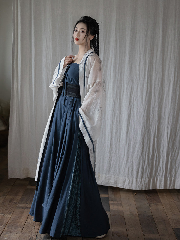 Song Dynasty Modern Hanfu Long Jacket with Wide Leg Pants - Observing Mist 观雾 (Preorder)