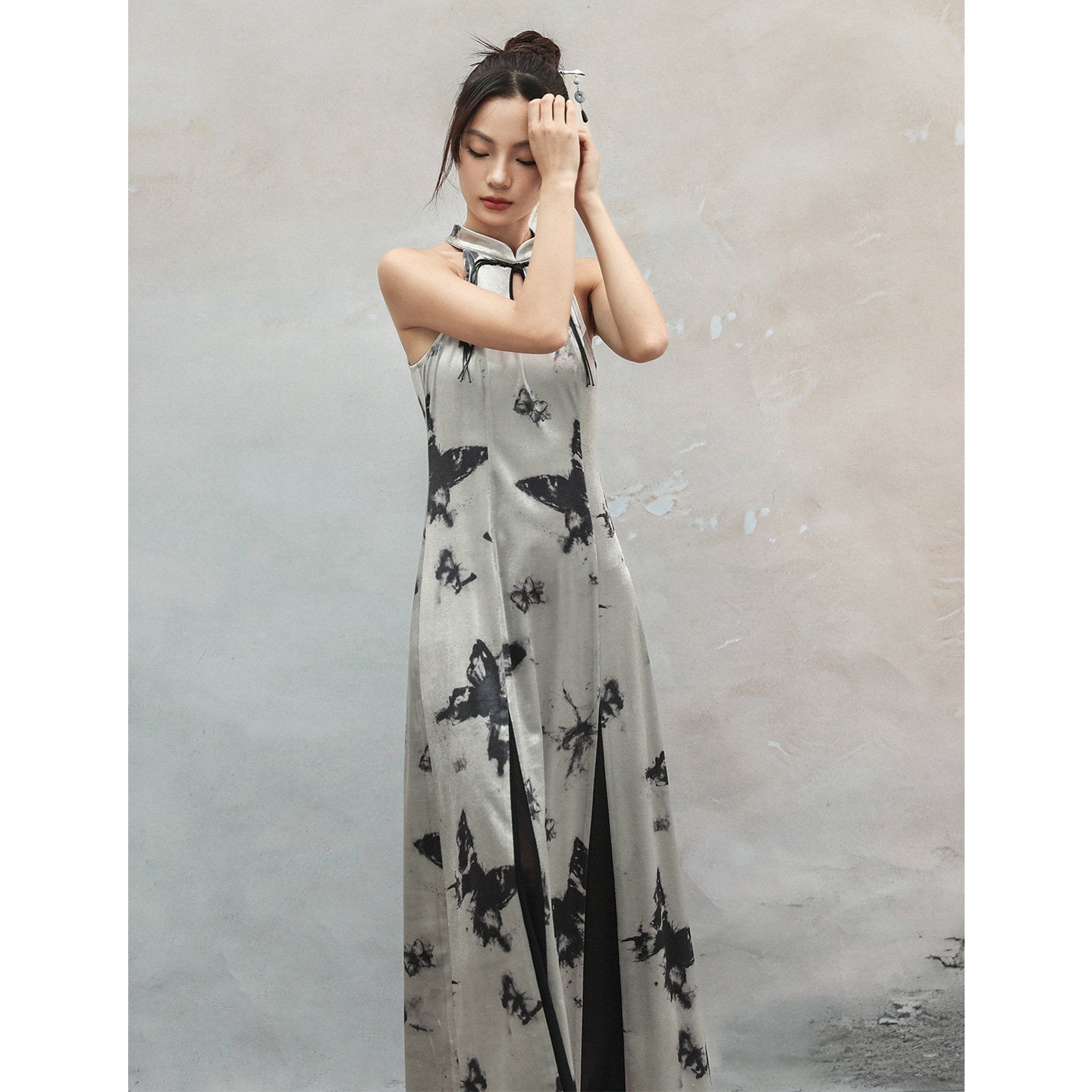 New Chinese Style Summer Retro Halter Neck Silver Butterfly Shadow Print Sleeveless Cheongsam Dress