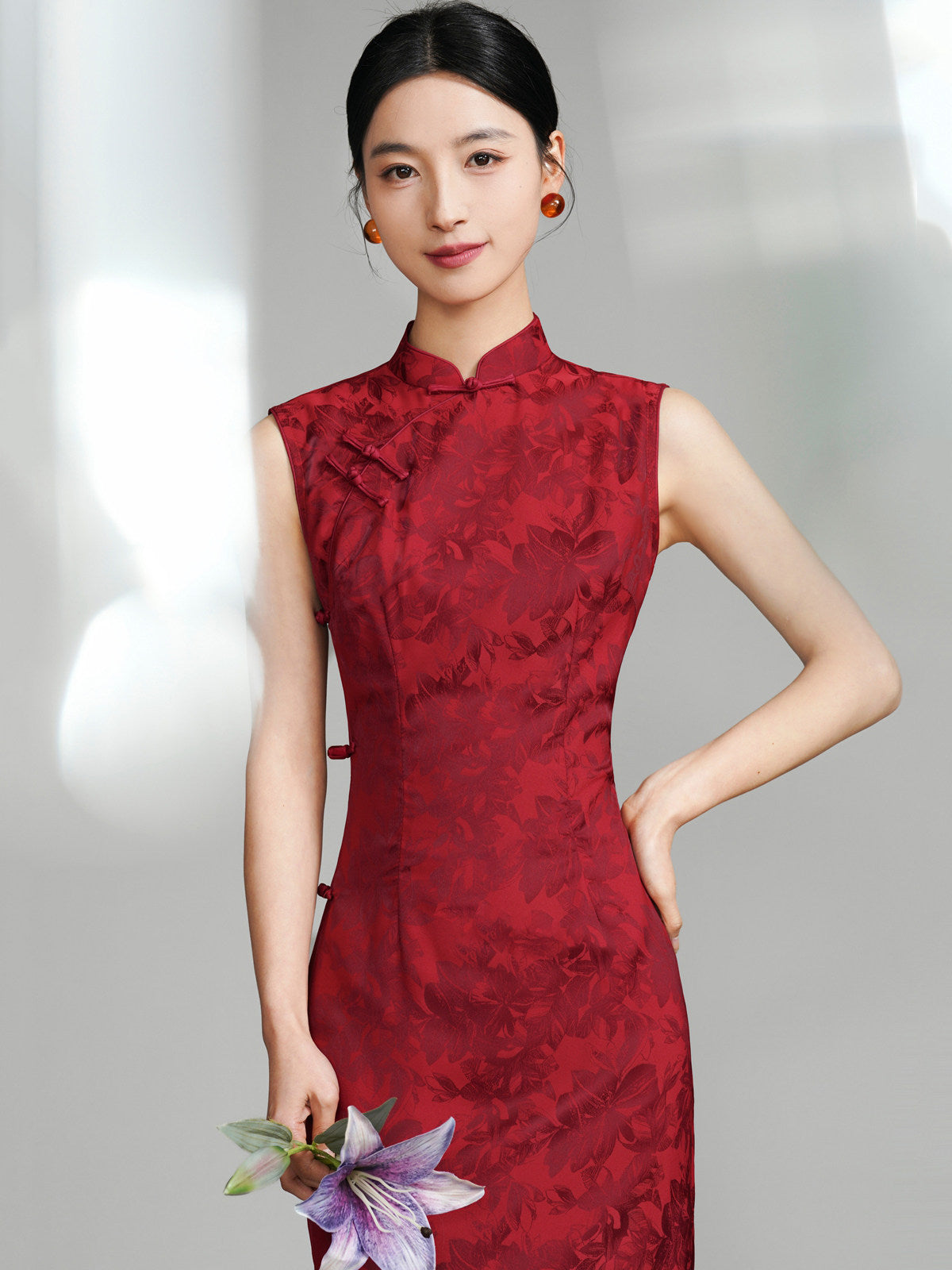 Chinese Wedding Engagement & Tea Ceremony Sleeveless Floral Cheongsam | Lixiao