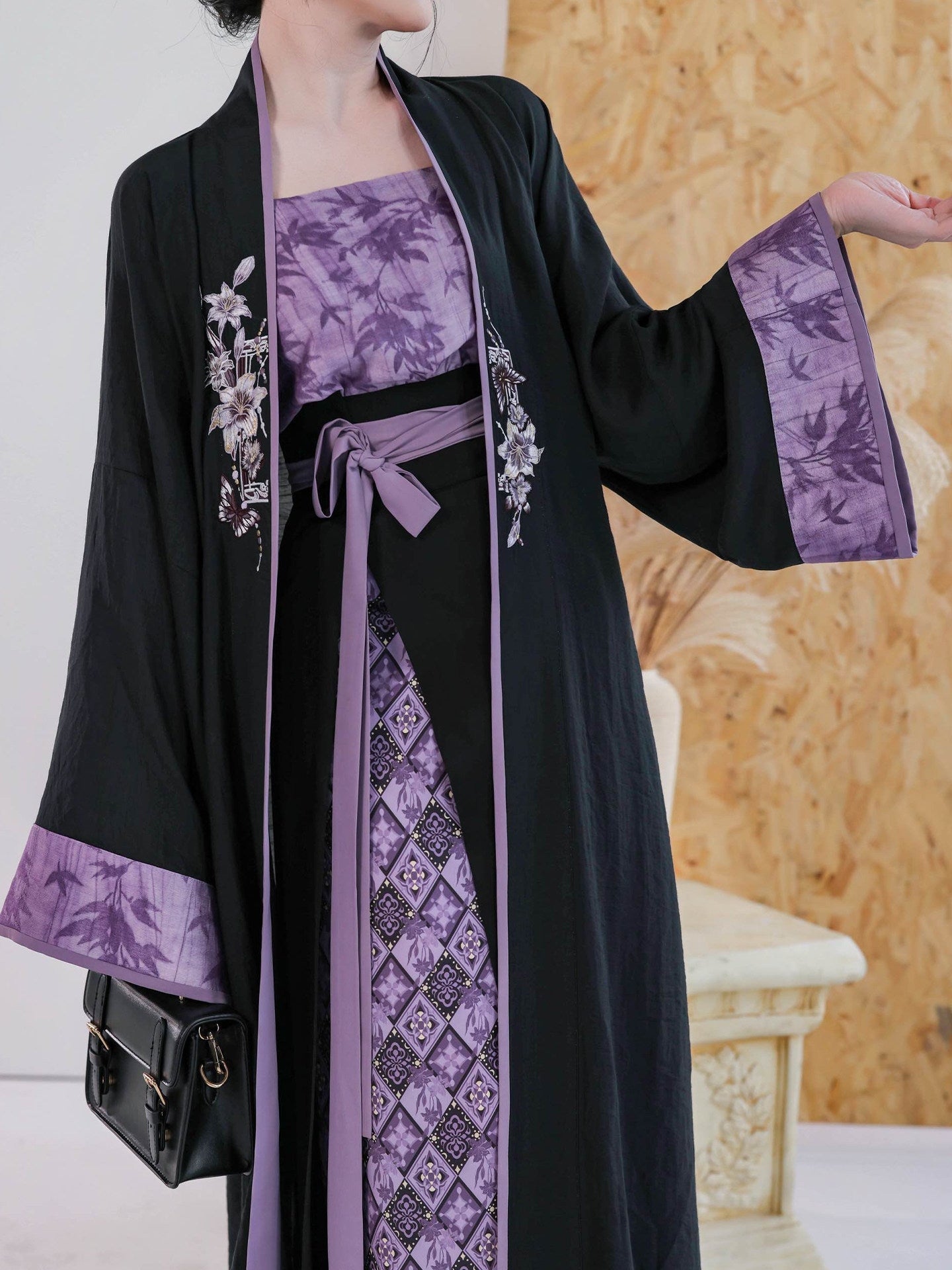 Song Dynasty Modern Hanfu Long Cardigan and Spiral Skirt - Lily Cards 百合卡牌 (Preorder)