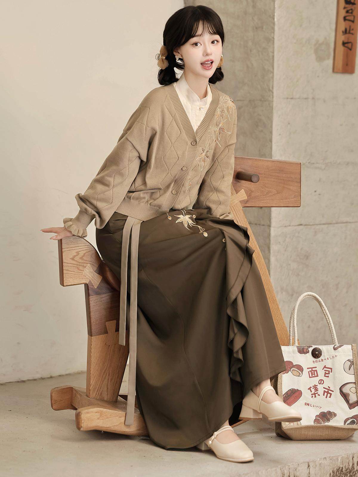 New Chinese Style Knitted Cardigan and Skirt - Late Autumn Date 枫亭晚