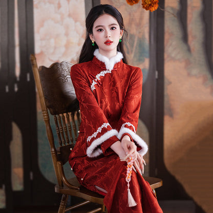 Chinese Wedding Engagement & Tea Ceremony Long Sleeve Cheongsam | Qiluo