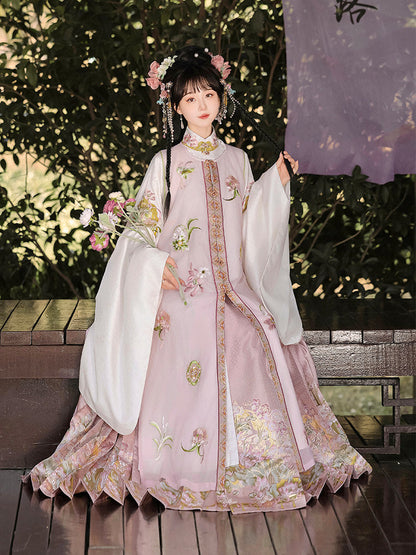 Ming Dynasty Hanfu Set with Embroidered Cloud Collar & Mamian Skirt｜Furong 芙蓉