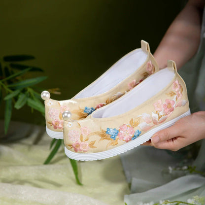 Kayla - Embroidered Chinese Hanfu Shoes