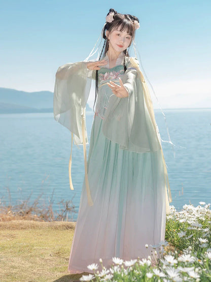 Lotus Fairy 荷花仙子 - Tang Dynasty Style Qixiong Ruqun