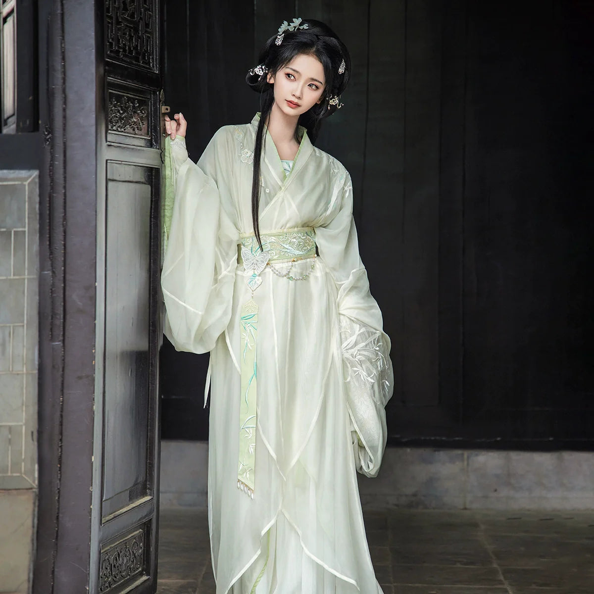 Clear Fog - Warring States and Han Dynasty Straight Hem Robe