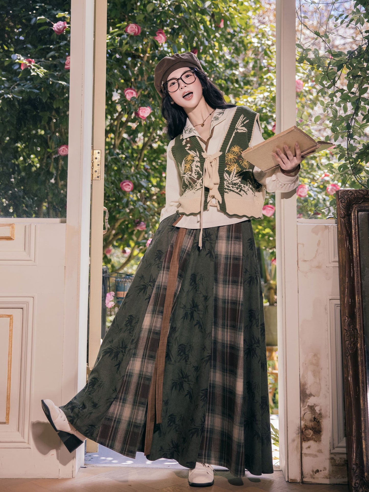 New Chinese Garden Style Knit Vest Top and Skirt - Suihan 岁寒三友