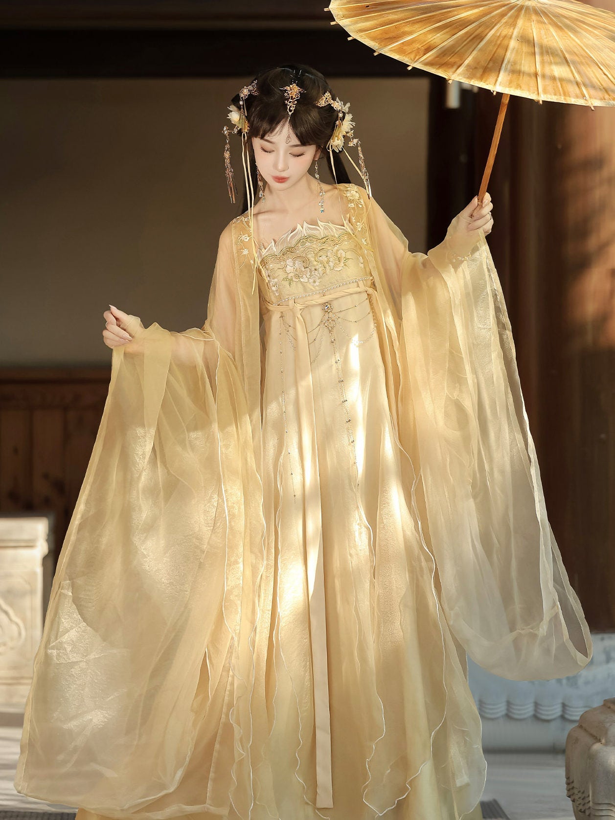 Chao Ge | Tang Dynasty Style Qixiong Ruqun Hanfu Set with Wide Sleeve Jacket
