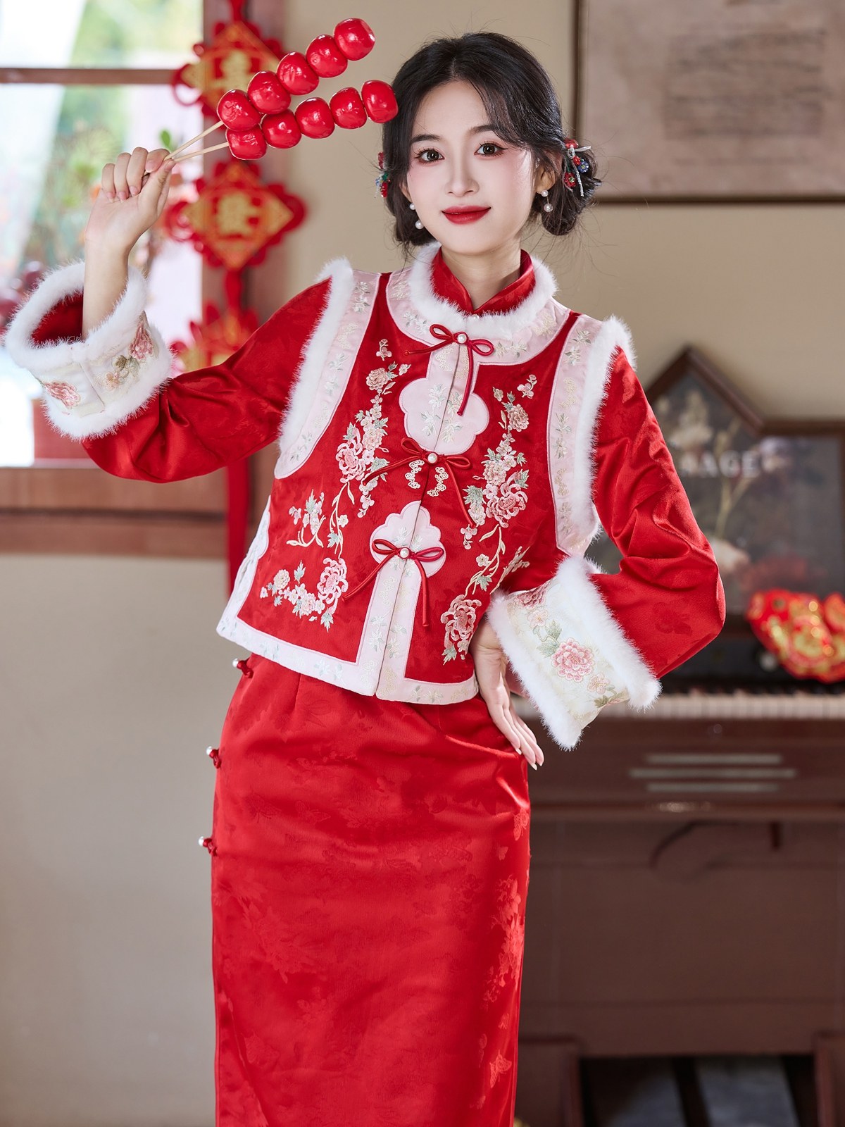 Long Sleeve Fur Trim Floral Qipao and Vest | Auspicious Luck