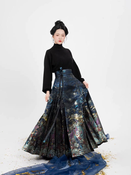 Luna God Chinese Blouse & Mamian Skirt Outfit - modern Ming-inspired hanfu, detail view