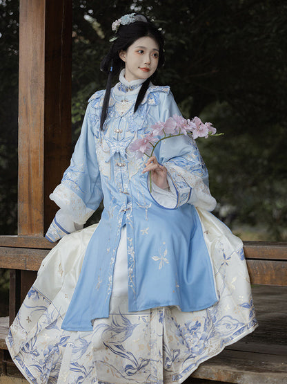 Ming Dynasty Hanfu Set with Embroidered Robe & Mamian Skirt | Yudie 玉蝶