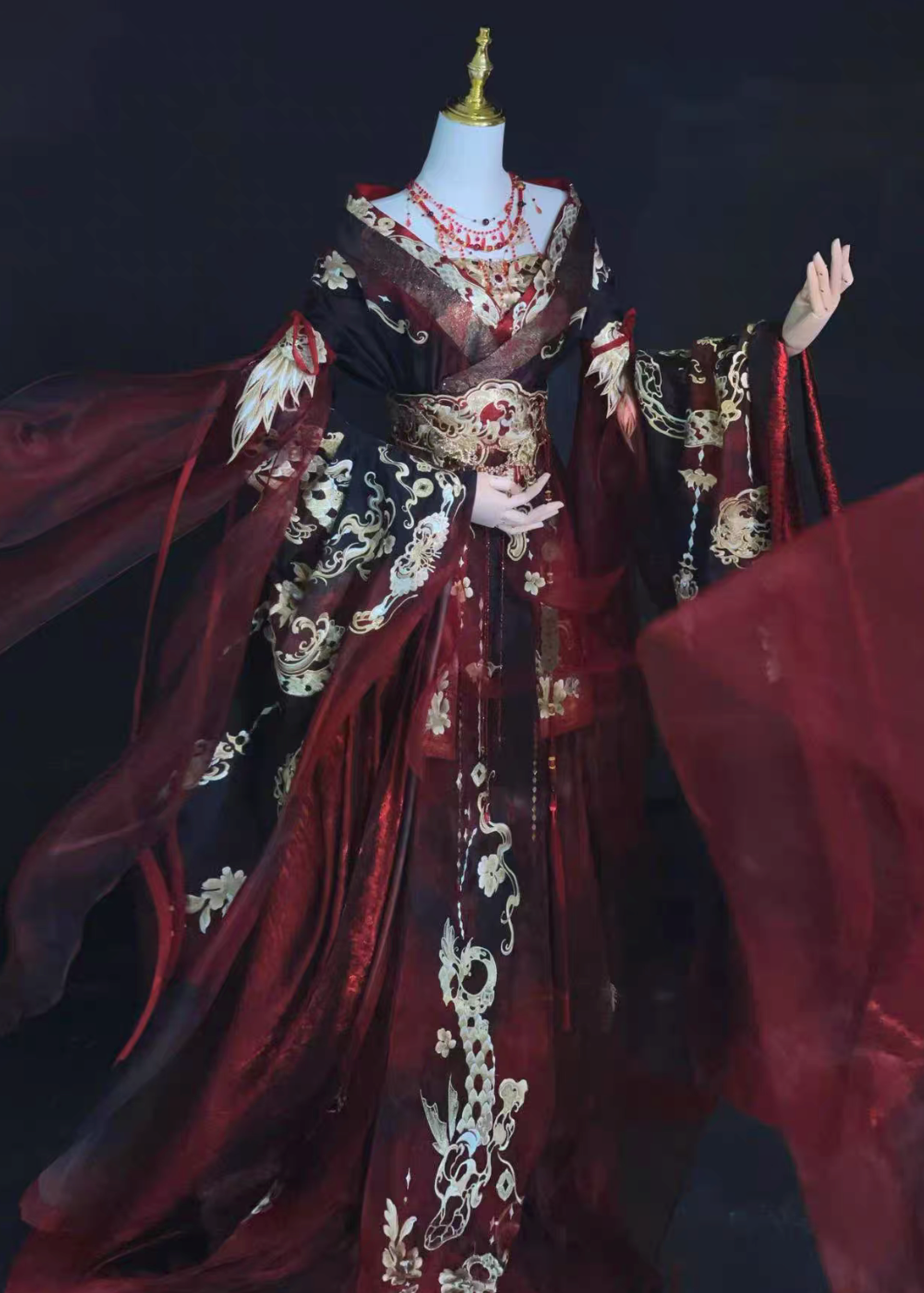 Autumn Dragon | Wei Jin Dynasty Qiyao Ruqun Heavy Embroidered Hanfu