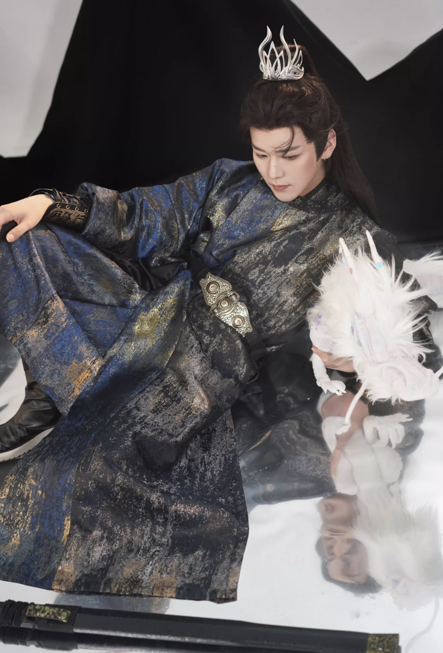 Tang Dynasty Round Collar Robe - Rise of the King 君临